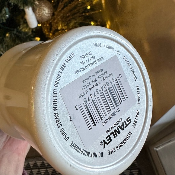 ✨ 40 OZ Stanley Quencher (Pearlescent Terrazzo) ✨ - Picture 2 of 7